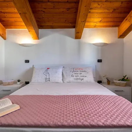 Perla Marina, Attico A 200 Metri Dal Mare 아파트 *