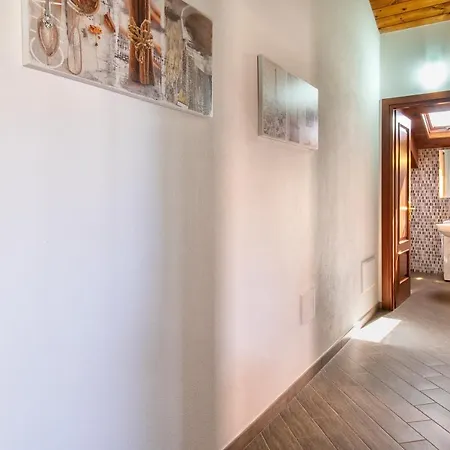 Perla Marina, Attico A 200 Metri Dal Mare 알게로