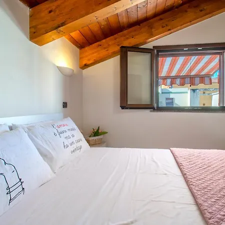 아파트 Perla Marina, Attico A 200 Metri Dal Mare