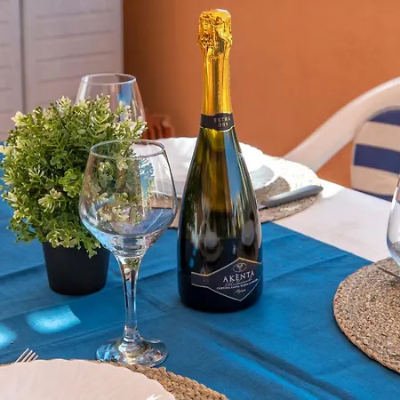 Perla Marina, Attico A 200 Metri Dal Mare 아파트